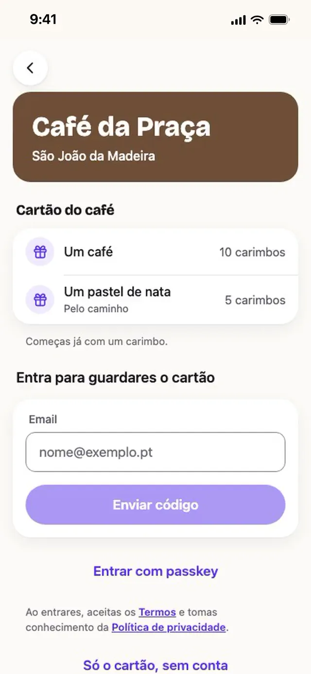 A página de aderir de um café, com os prémios do cartão.
